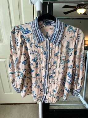 Democracy Blush Floral Blouse with Blue Accents Sz M